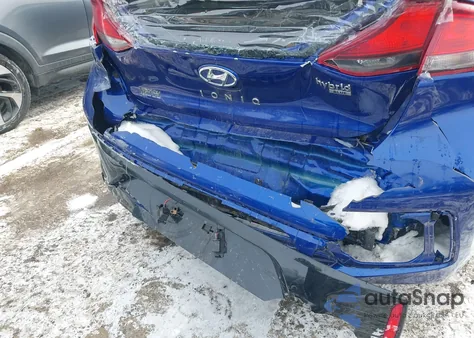 2019 Hyundai Ioniq Hybrid Blue z USA, uszkodzony, nr VIN KMHC65LCXKU134374